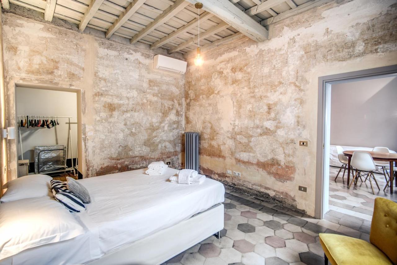 Stylish flat near Fori Imperiali ruins Apartment Roma Exterior foto