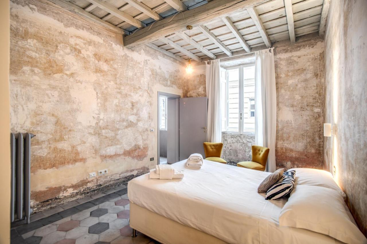 Stylish flat near Fori Imperiali ruins Apartment Roma Exterior foto