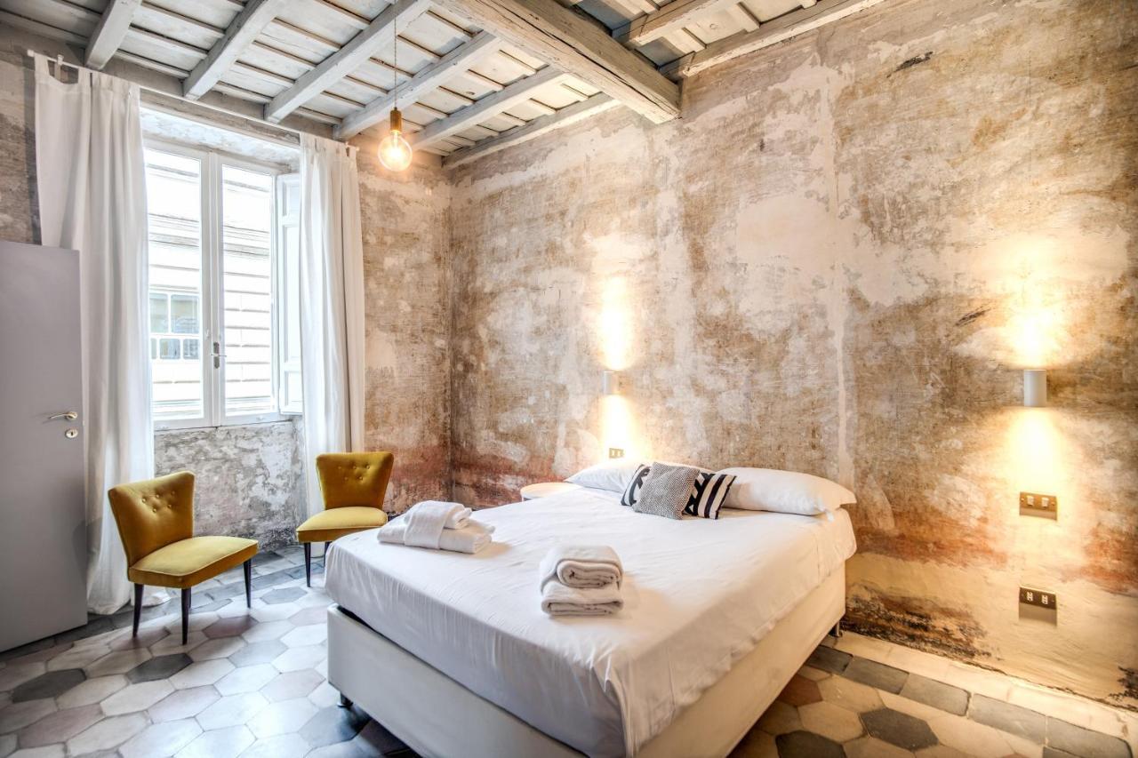 Stylish flat near Fori Imperiali ruins Apartment Roma Exterior foto