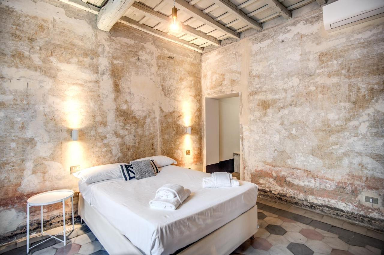 Stylish flat near Fori Imperiali ruins Apartment Roma Exterior foto