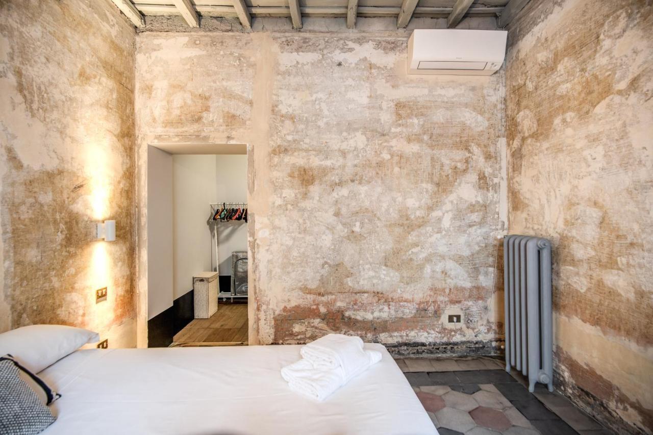 Stylish flat near Fori Imperiali ruins Apartment Roma Exterior foto